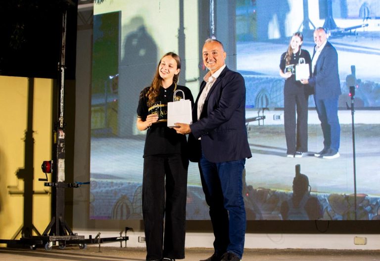 WhatsApp Image 2025-11-27 at 08.21